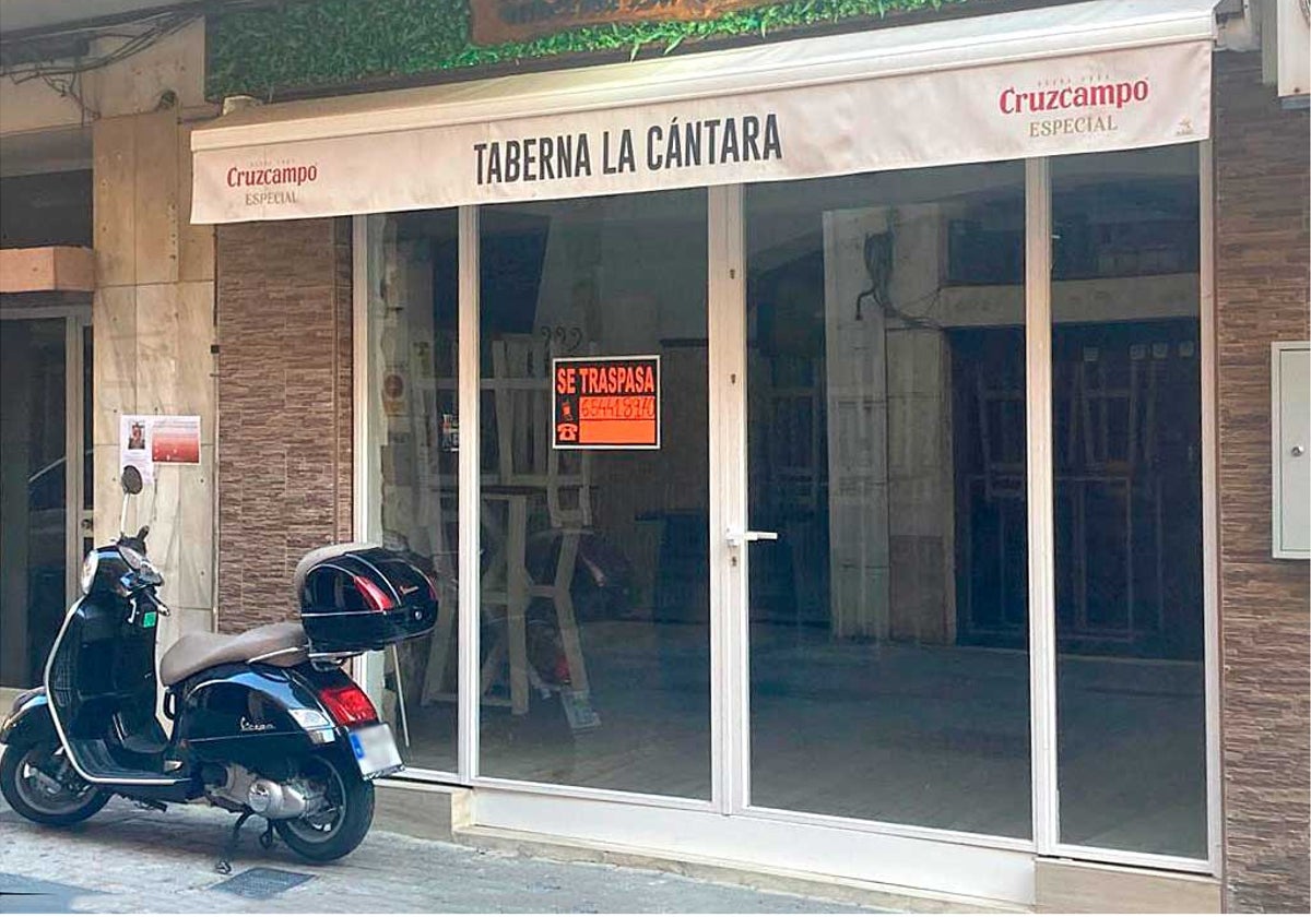 La efímera taberna con el cartel de 'se traspasa'