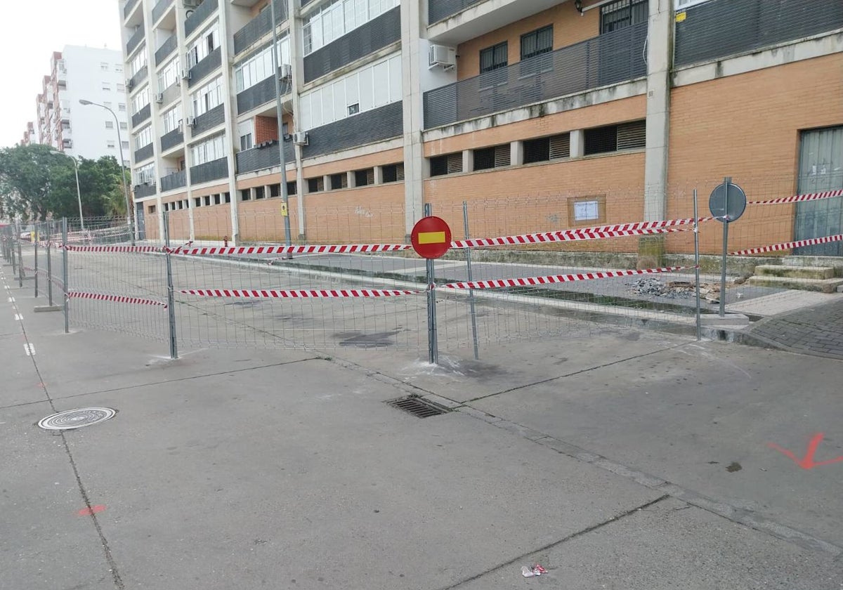 Las obras en la barriada Costa de la Luz de Huelva capital, paralizadas a los pocos días de iniciarse