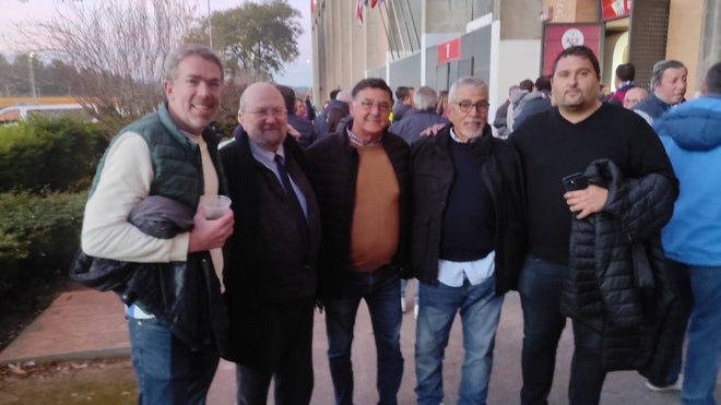 Dani Alejo antes del inicio del Algeciras-Recreativo en el estadio Nuevo Mirador