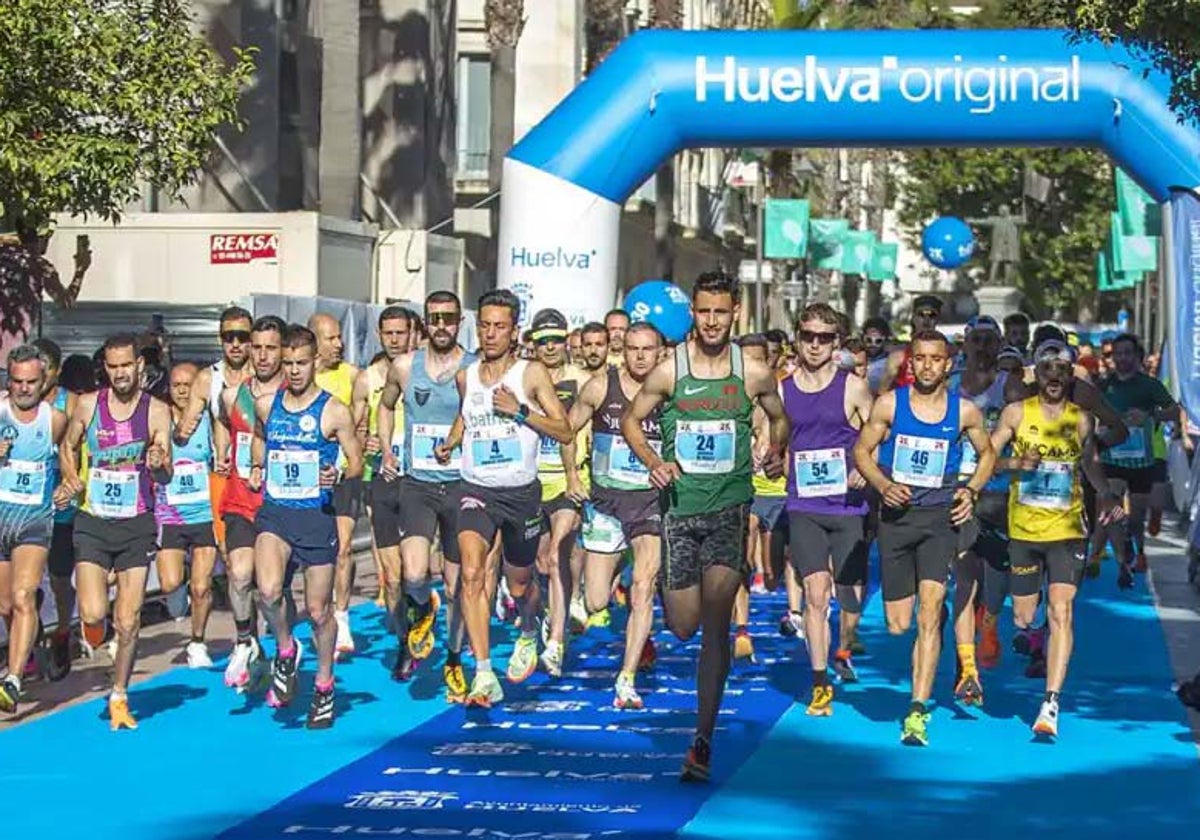 Salida de la 21k de Huelva de 2023