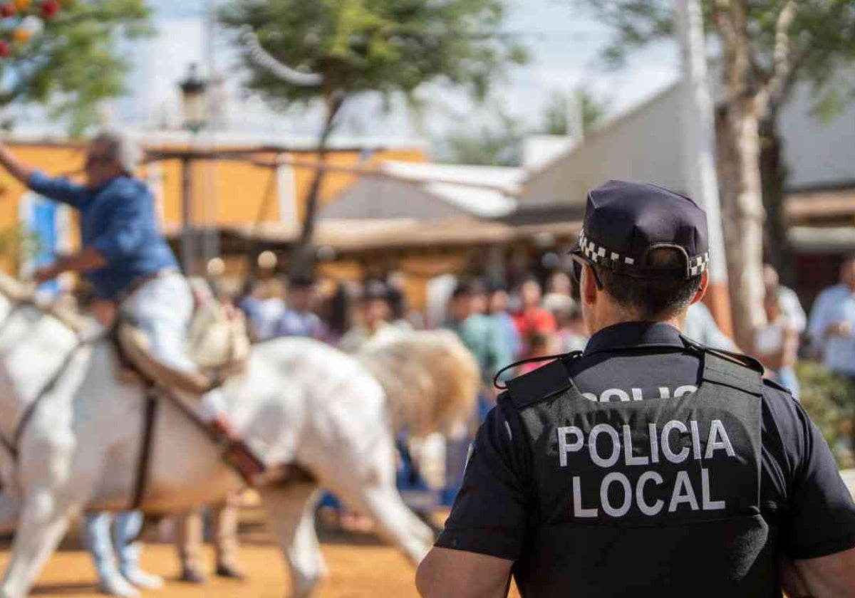 Un agente de la Policía Local de Almonte