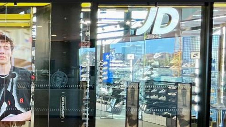 JD desembarca en Huelva con una tienda en el centro comercial Holea