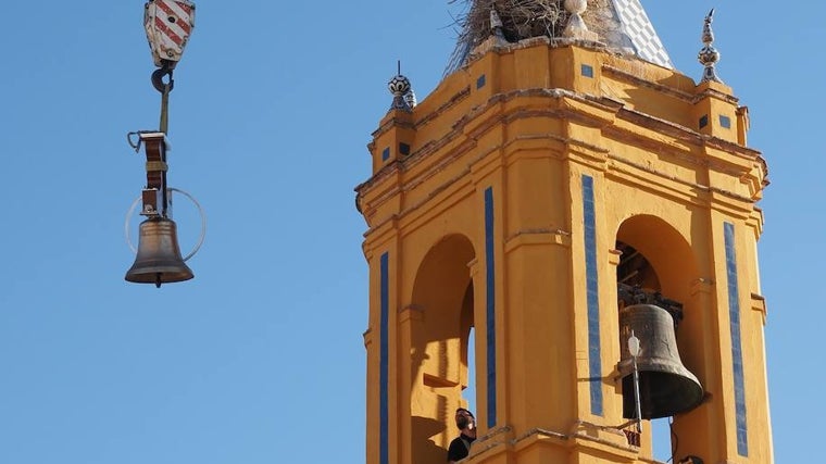 La restauración de las campanas de la iglesia de San Jorge de Palos