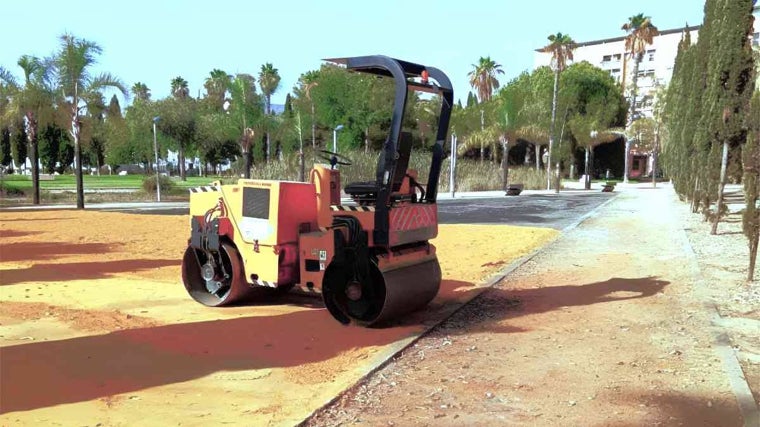 El estanque sellado en el parque de Zafra