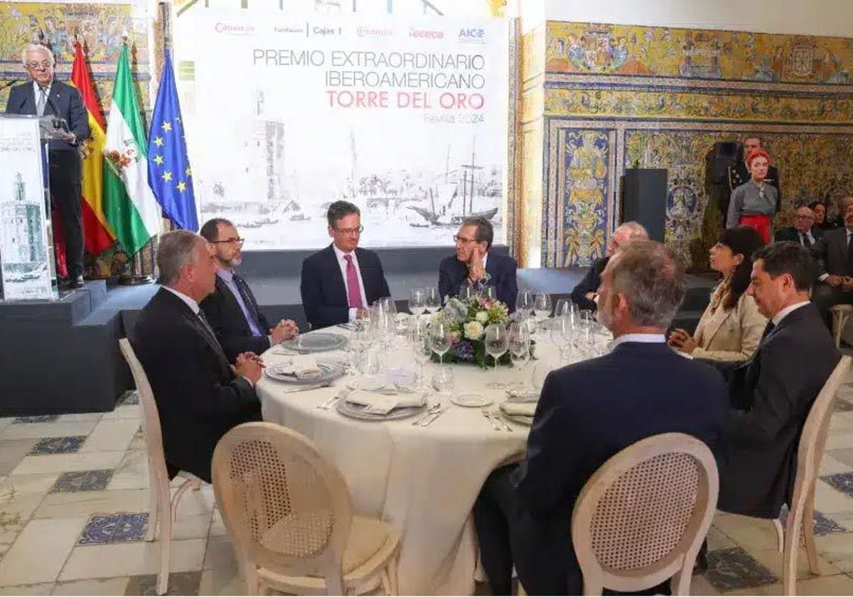 Un momento del almuerzo en el Real Alcázar de Sevilla