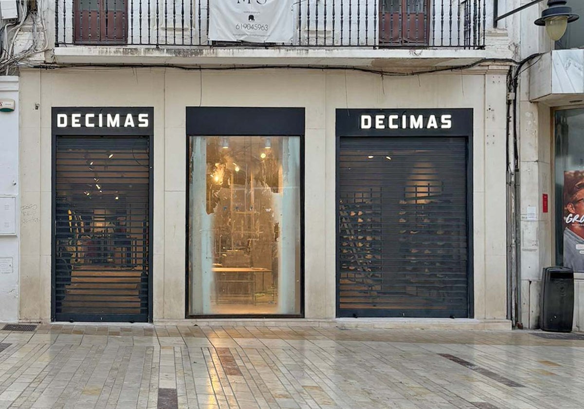 Preparativos en el interior de la tienda