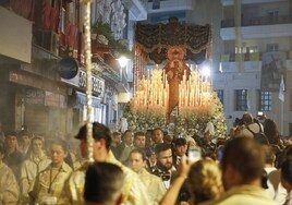 La coronación de la Virgen de la Amargura de Huelva, en imágenes