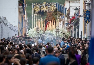 Huelva vive con intensidad el Viernes de Dolores, pórtico de su Semana Santa