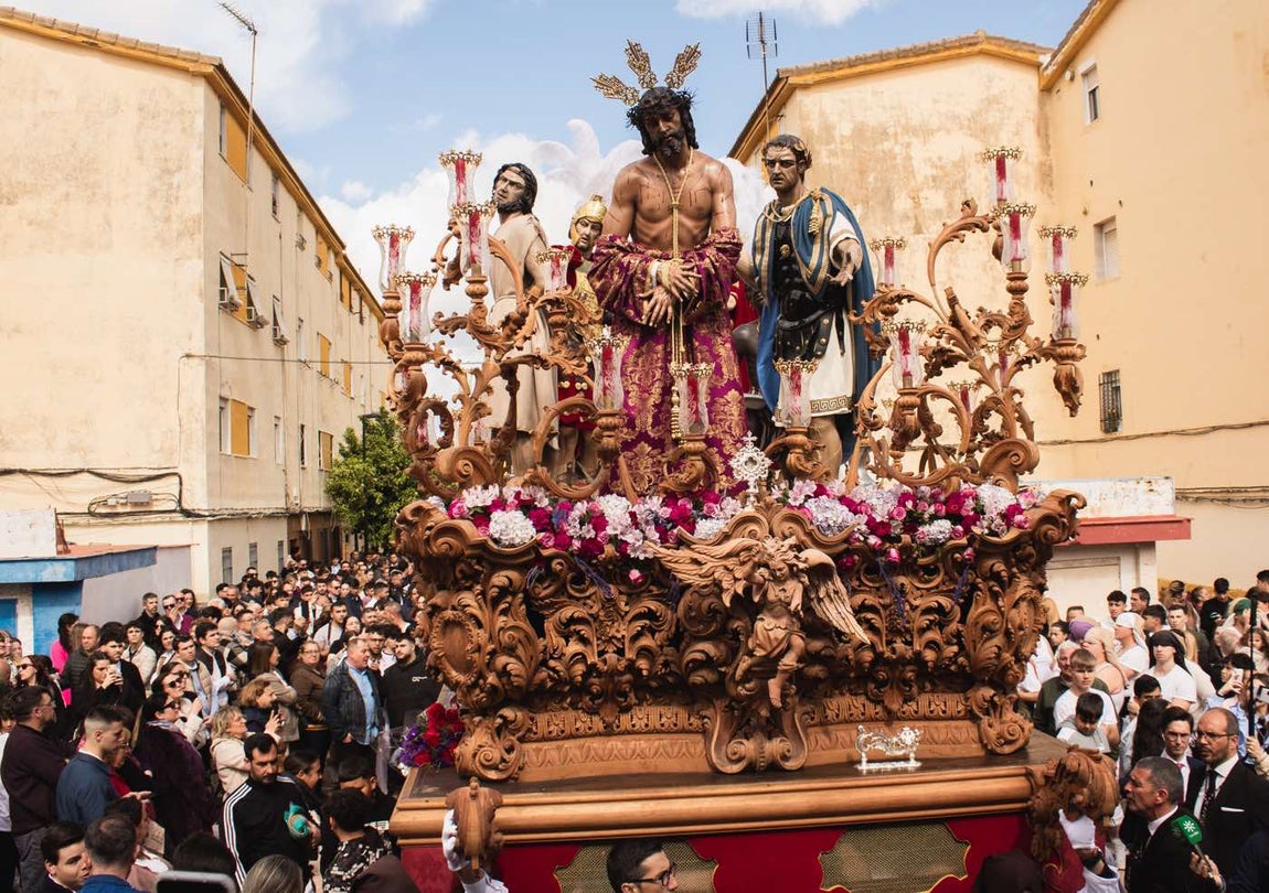 El Martes Santo de Huelva, en imágenes
