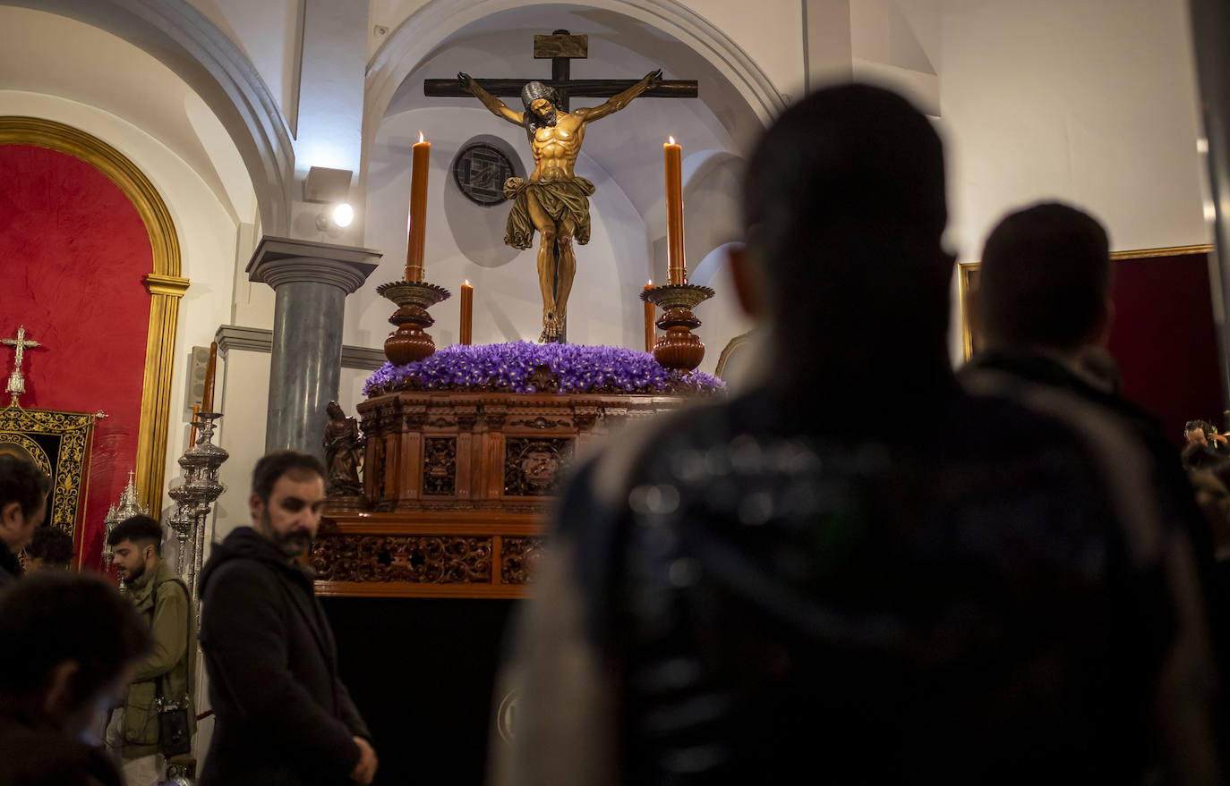 El Jueves Santo de Huelva, en imágenes