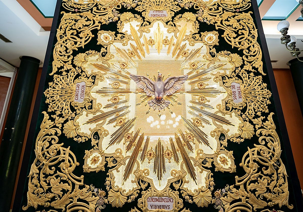 Así es el nuevo techo de palio para María Santísima del Amor