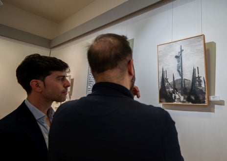 Imagen secundaria 1 - La exposición colectiva ‘Cristo Bajo la Lluvia’ homenajea a Jesús Hermida