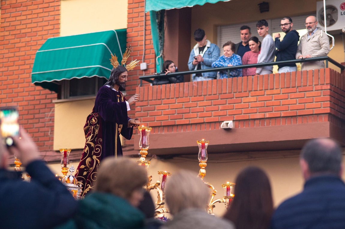 El Vía Crucis de la Semana Santa de Huelva 2025, en imágenes