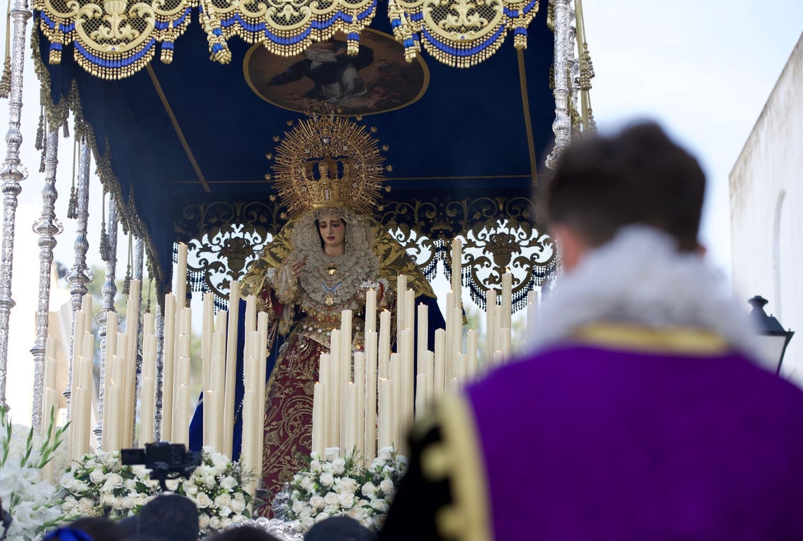 Las imágenes de la Virgen de los Dolores por las calles de Huelva