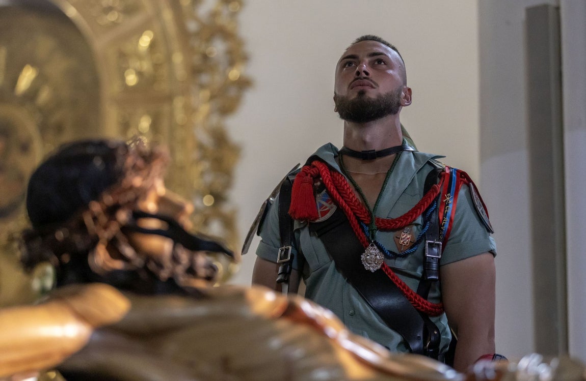 Las imágenes de los cambios de guardia de los legionarios en la Concepción