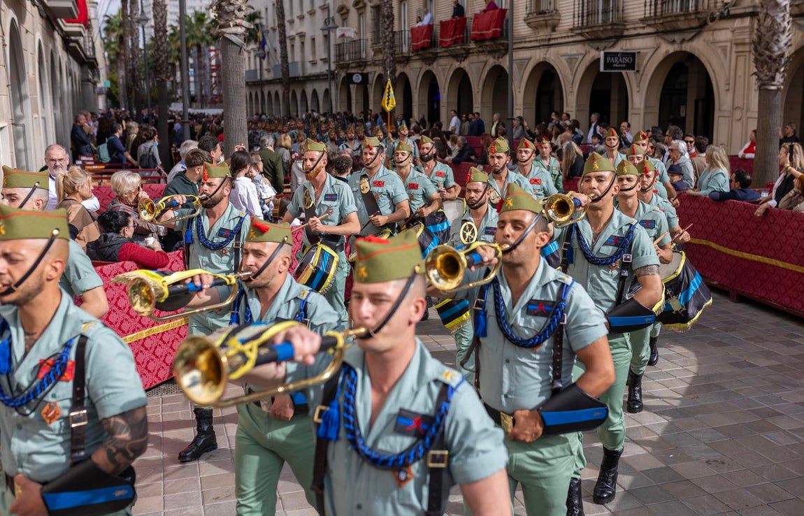 Las imágenes del Sábado de Pasión de la Semana Santa de Huelva 2025