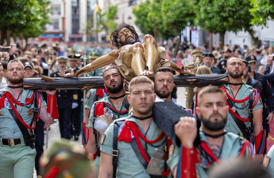 Las imágenes del Sábado de Pasión de la Semana Santa de Huelva 2025