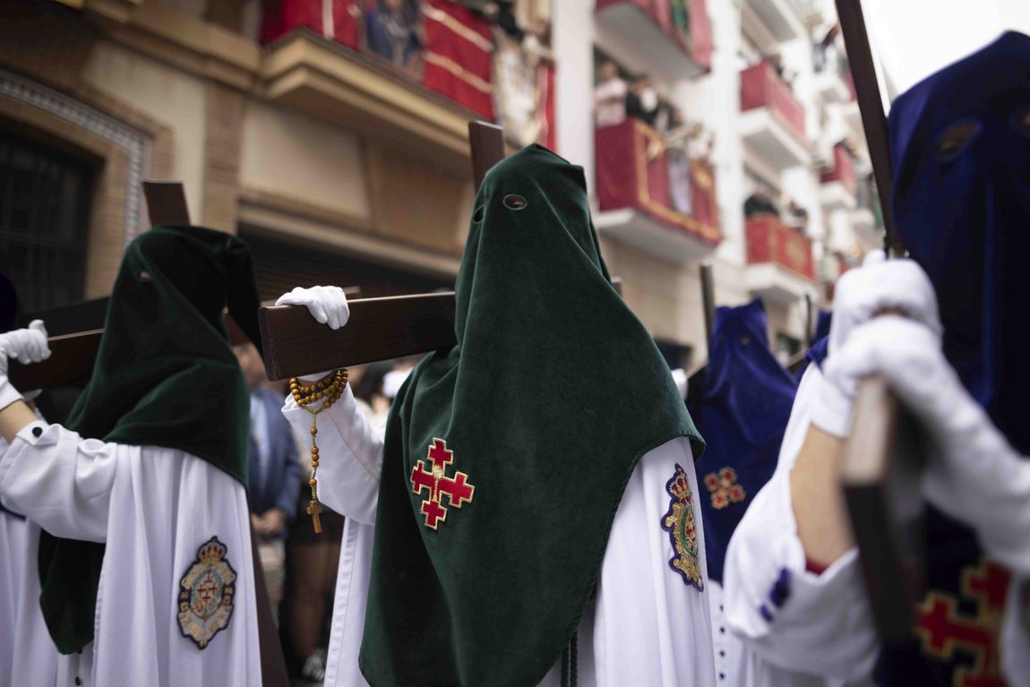 Miércoles Santo en Huelva: Una corona de instantes con La Esperanza