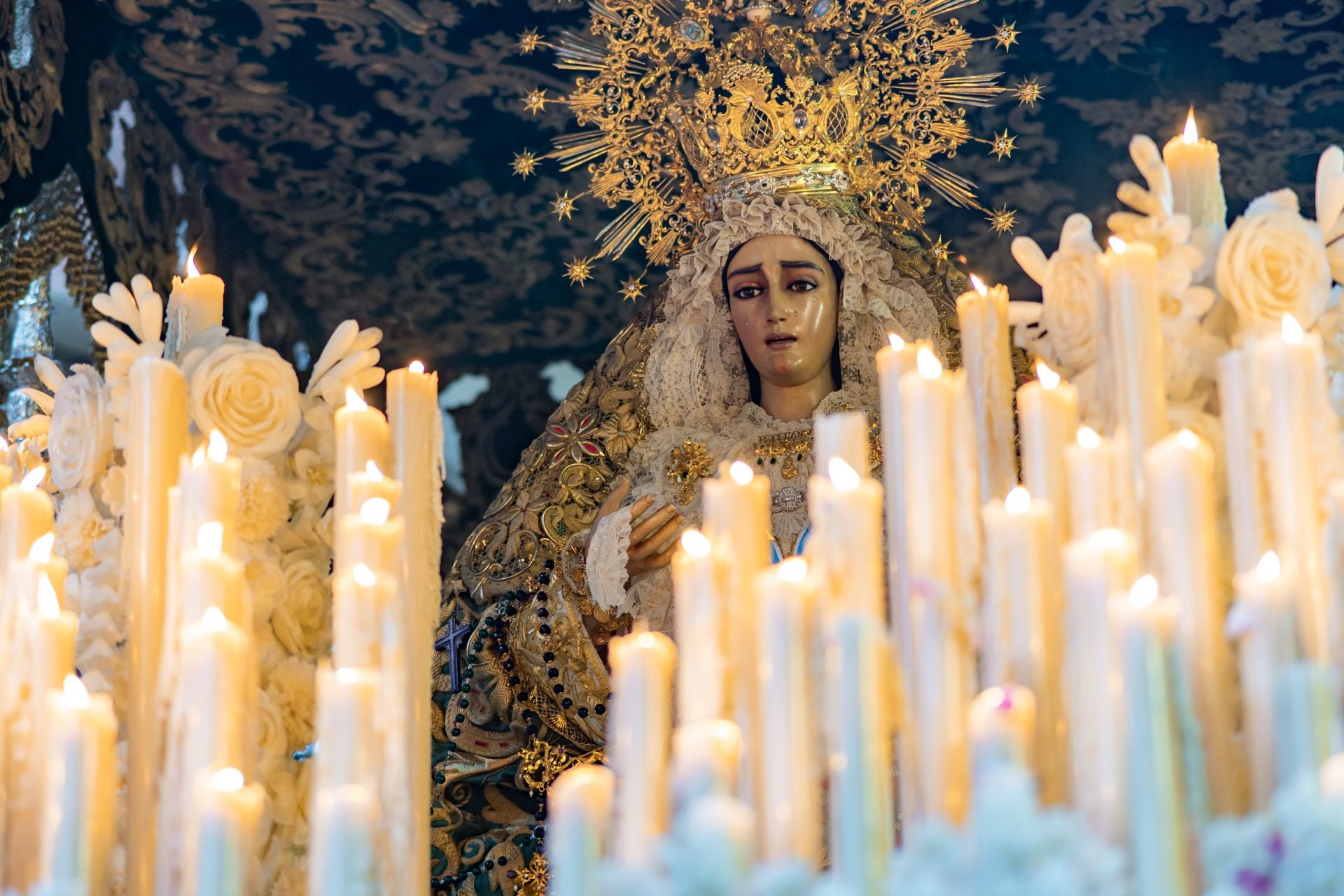 Así fue la noche más especial de la Esperanza, en imágenes
