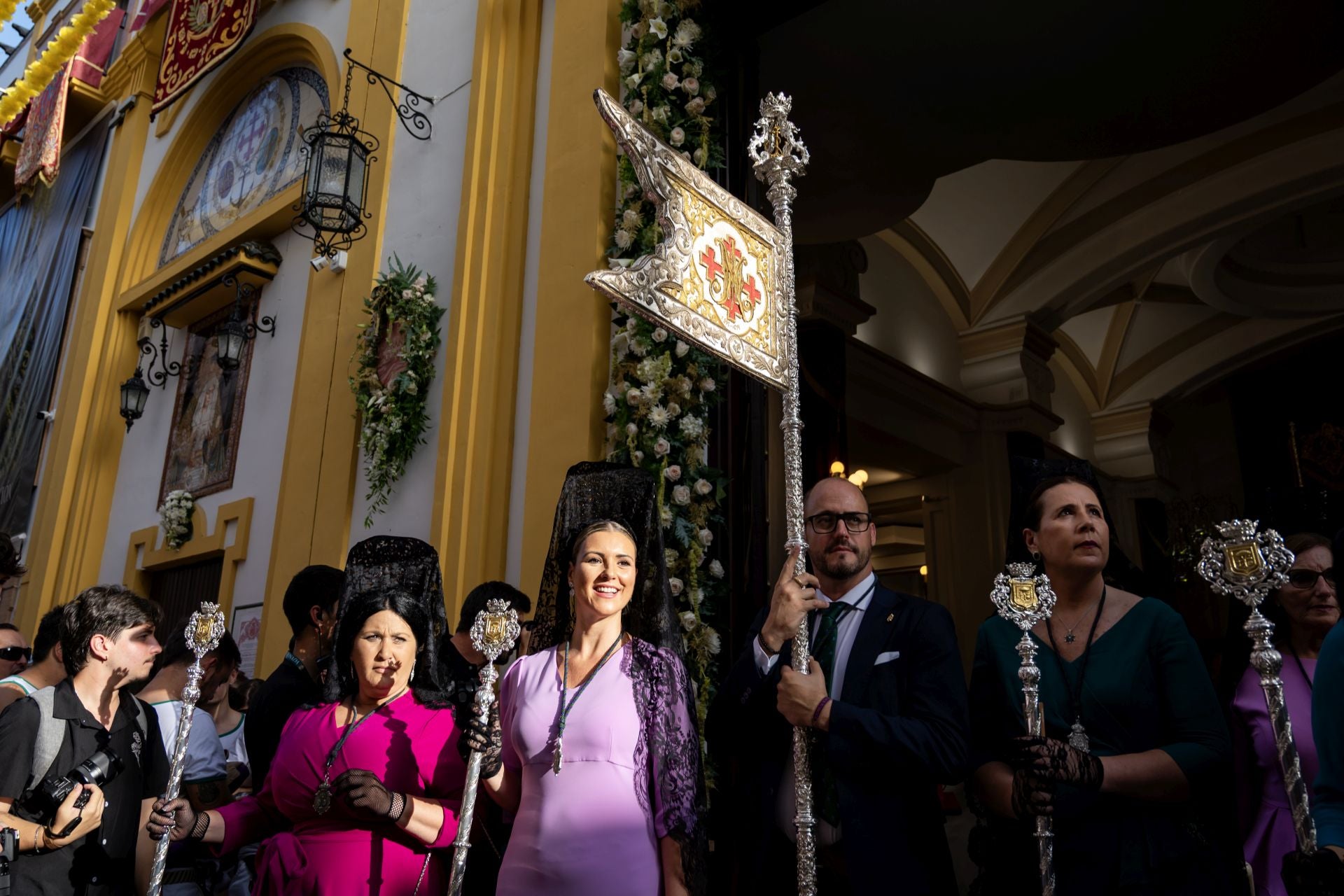 Así fue la noche más especial de la Esperanza, en imágenes