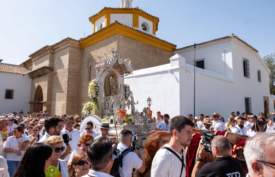 Magna Mariana: Las imágenes de la masiva llegada a Huelva de las patronas de Lepe y Palos