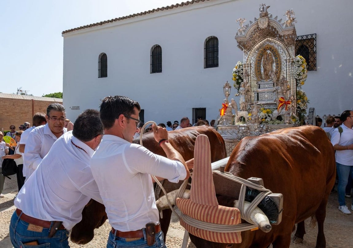 Magna Mariana: Las imágenes de la masiva llegada a Huelva de las patronas de Lepe y Palos