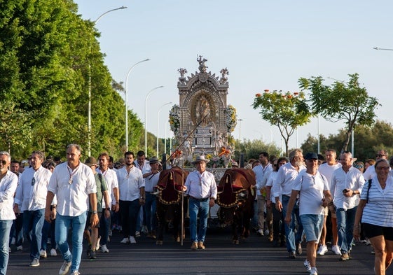 La Virgen de los Milagros es la única que ha llegado a pie a Huelva capital