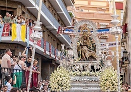 Procesión extraordinaria de la patrona de Ayamonte para cerrar el Congreso Nacional de Hermandades de las Angustias