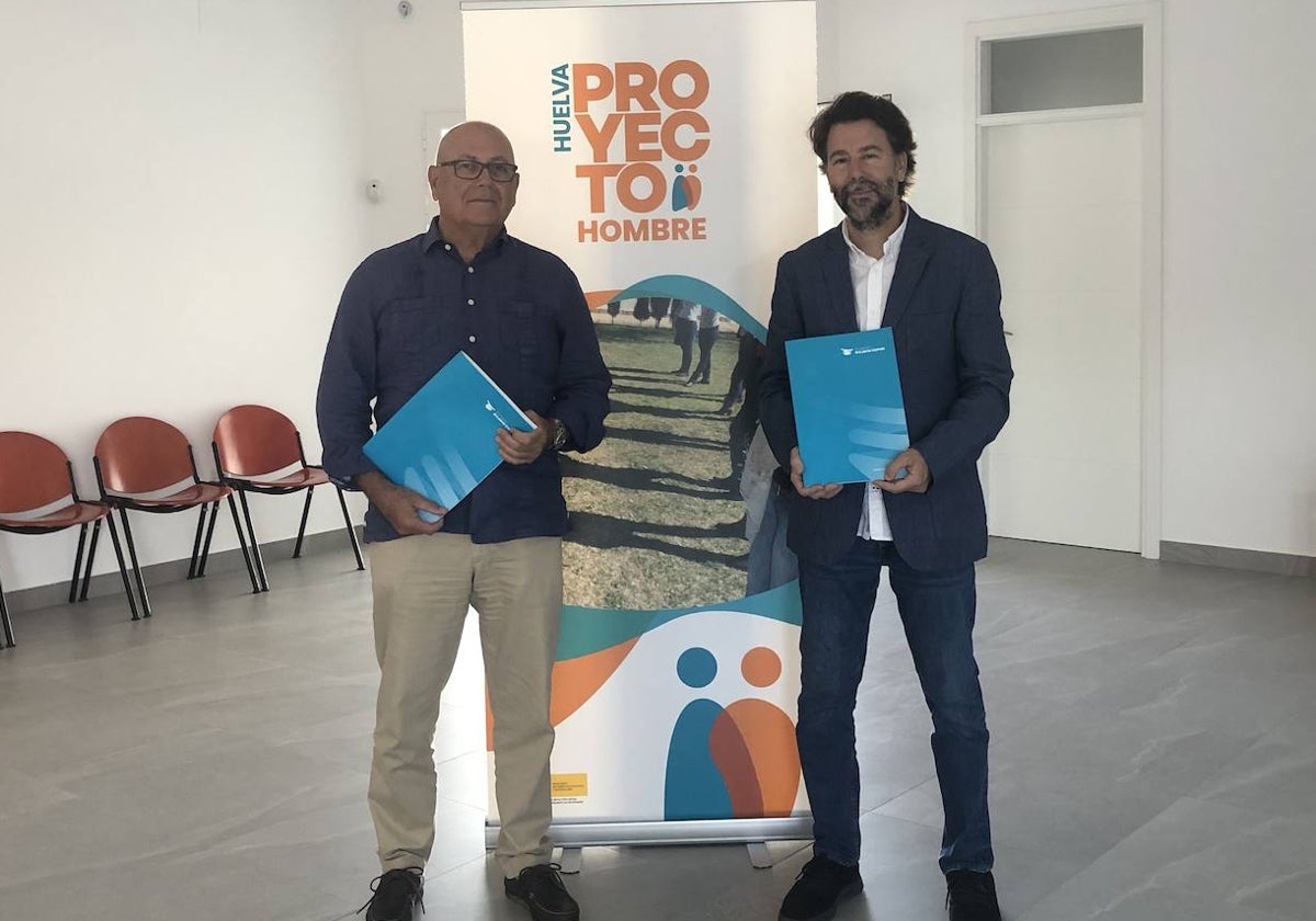 Antonio de la Vega y Víctor Rodríguez, representantes de Atlantic Copper y Proyecto Hombre