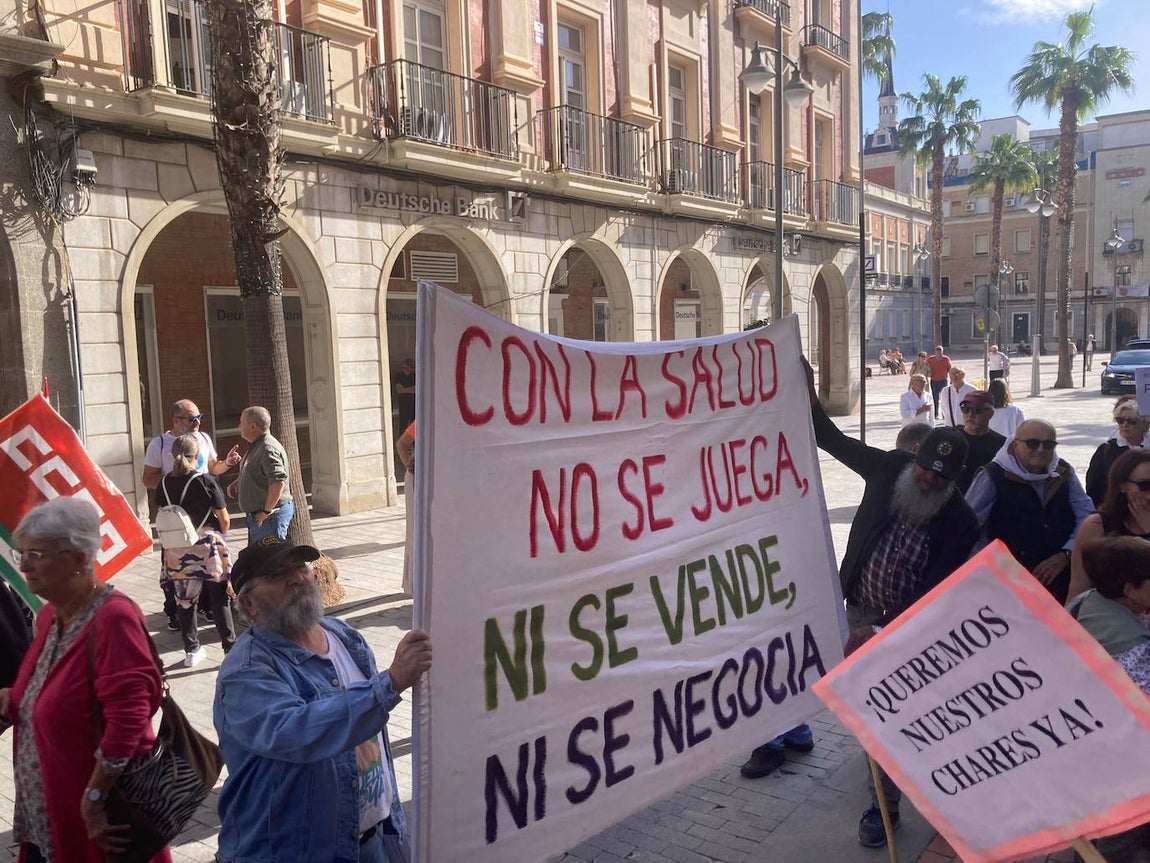 Huelva pide en la calle protección para la sanidad pública