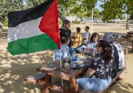 Estudiantes de la Universidad de Huelva acampan para exigir el alto el fuego en Gaza