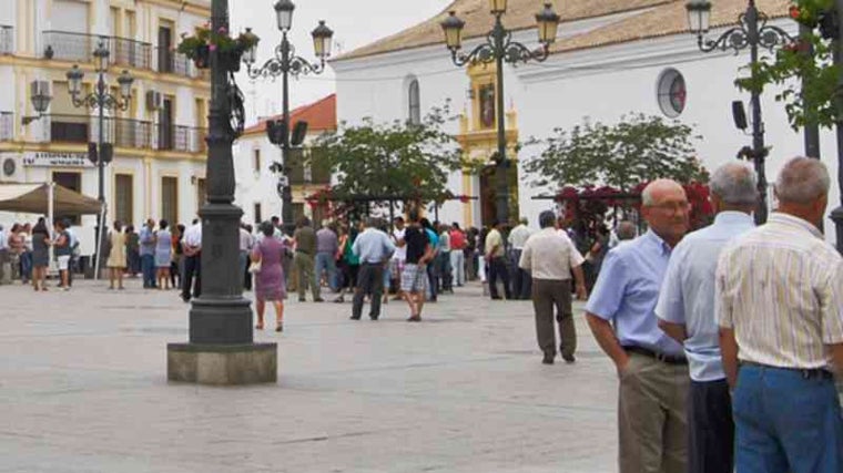 Lucena del Puerto, con su amplia mayoría de hombres, una opción para mujeres solteras