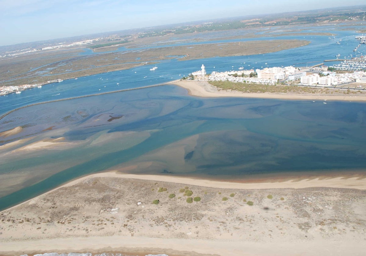 Imagen aérea de la costa de Isla Cristina