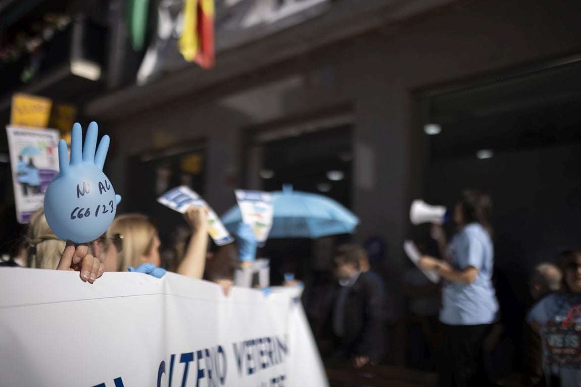 Los Veterinarios de Huelva se manifiesta en contra de la Ley de Medicamentos