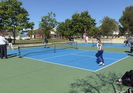 La Universidad de Huelva inaugura tres pistas de pickleball en el Campus de El Carmen