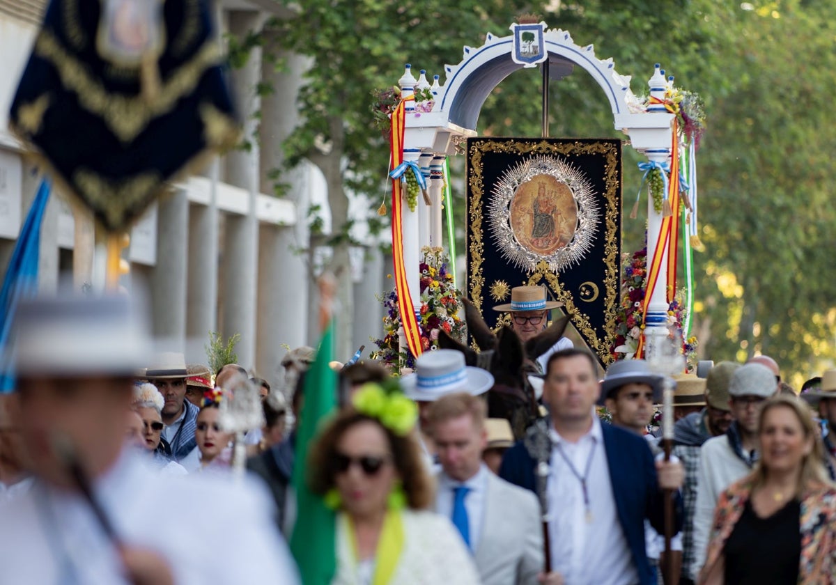 La Hermandad de la Bella camino de Lepe