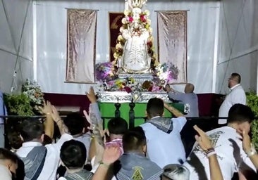 Esta ciudad de España también hace el salto de la reja y saca en procesión a su Virgen del Rocío