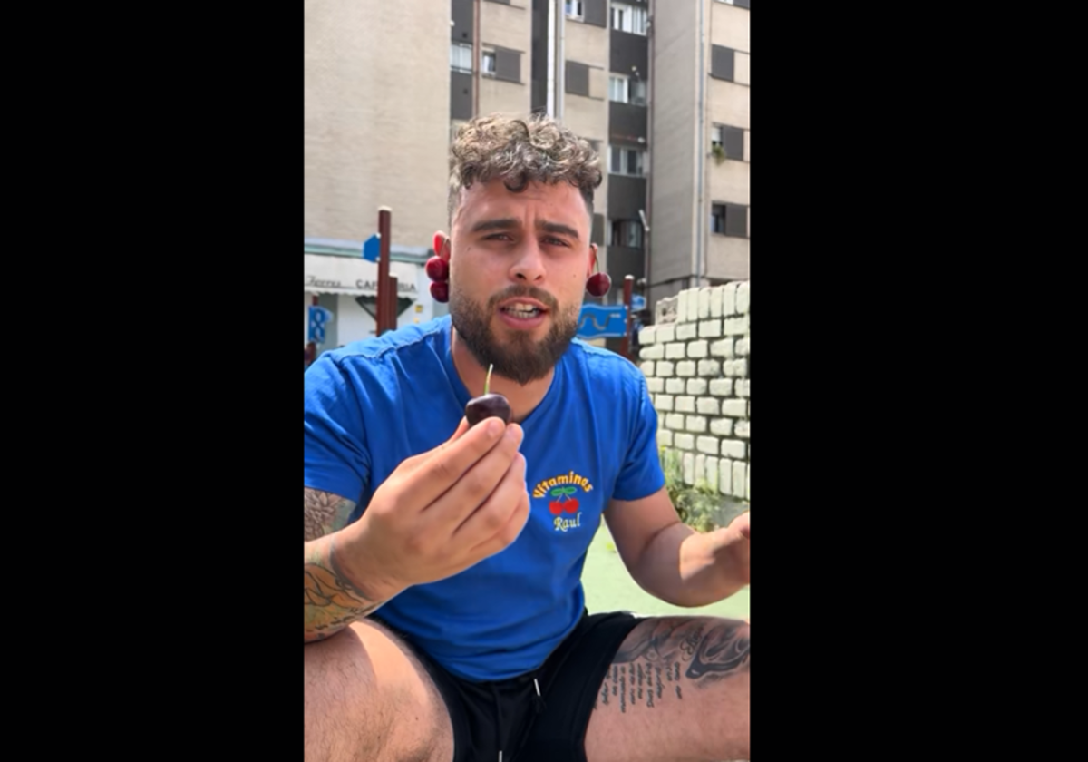 Este frutero explica la diferencia entre las cerezas y las picotas
