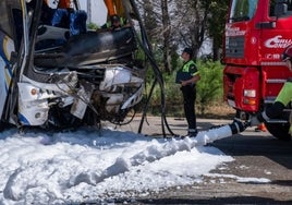 «Había muchos nervios, pánico y estrés», señalan los bomberos que atendieron a los heridos en el accidente de Almonte