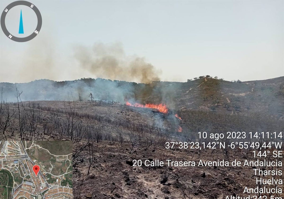 Imagen de la zona del incendio, en Calañas
