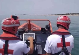 Rescatan a tres embarcaciones que rompieron amarras y quedaron a la deriva por el río Carreras