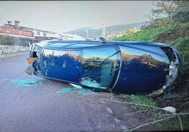 Un herido tras salirse de la vía con su vehículo en Aroche