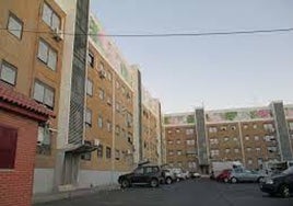 Evacuan a un bebé de 13 meses al Hospital Juan Ramón Jiménez tras el incendio en un bloque de viviendas en Huelva