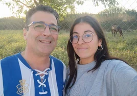 Muere en un accidente de tráfico en Huelva la hija del presidente de la Federación de Peñas del Recreativo, José Antonio Cabrera