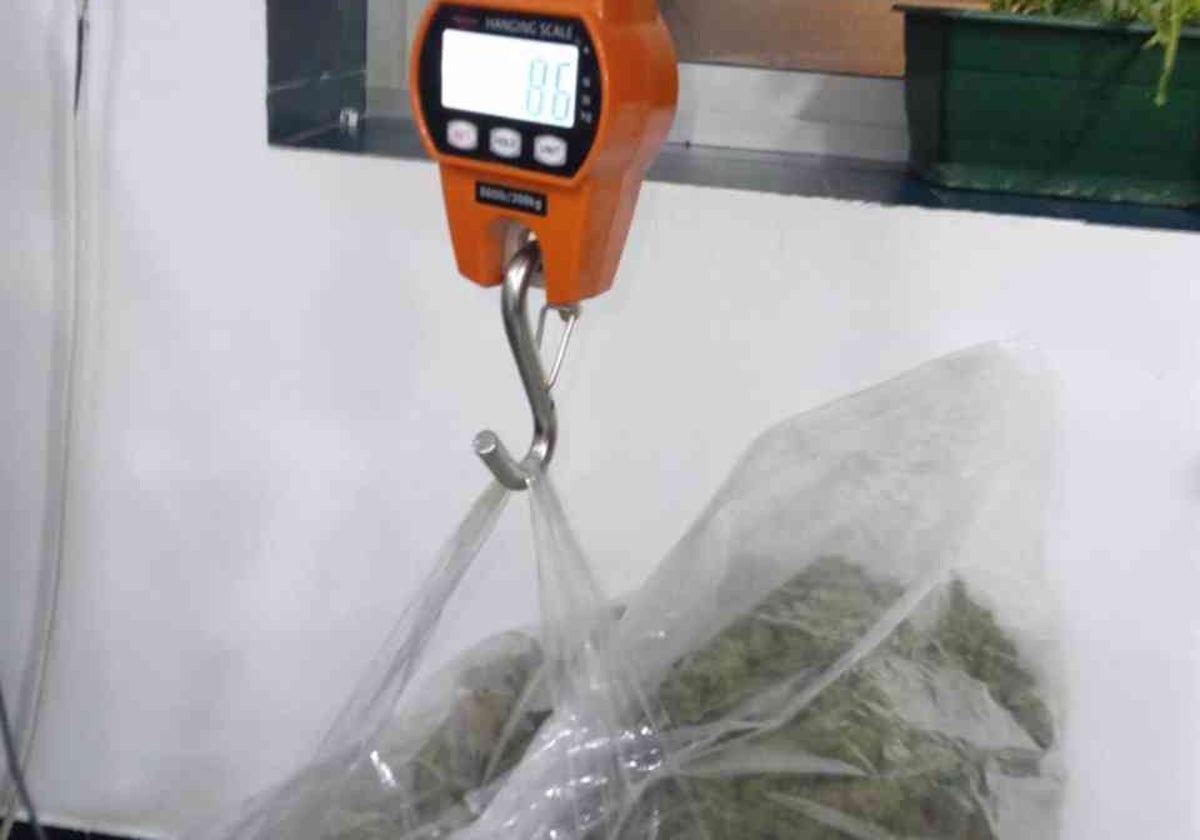 La droga en la báscula