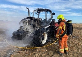 Extinguen incendios en Almonte, Escacena y Trigueros