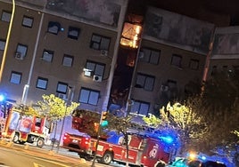 Sigue la venganza: Incendio provocado en el bloque donde reside la familia del Baba en el Torrejón de Huelva