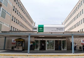 Acaba en el hospital tras incendiarse una estufa en su vivienda de Punta Umbría