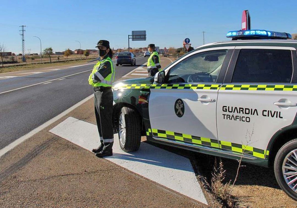 Agentes de la Guardia Civil de Tráfico