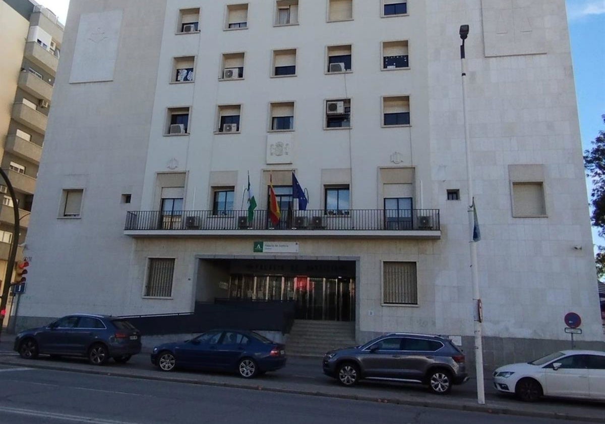Fachada de la Audiencia Provincial de Huelva